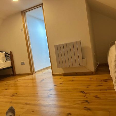 Tran Homestay London Bagian luar foto
